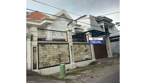 Dijual Rumah Pucang Anom